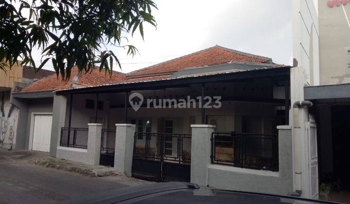 Rumah kolonial belanda di jalan urip sumoharjo solo.. 1