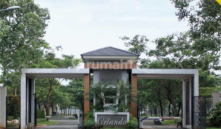 3 Menit ke Pasar 8 dan Mall Living World Rumah di Sutera Sitara Orlanda Alam Sutera 2