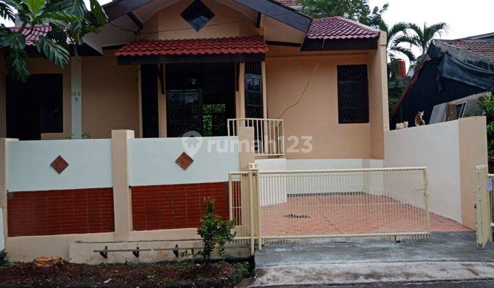 Rumah gandeng baru di renov dengan Harga menarik di lingkungan yg aman dan nyaman 2