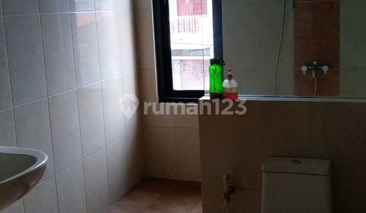 Rumah Siap Huni Strategis Dekat Permata Hijau 2