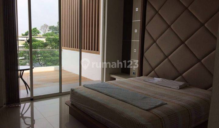 Rumah lux pemandangan view kota Bandung di kawasan Dago 1