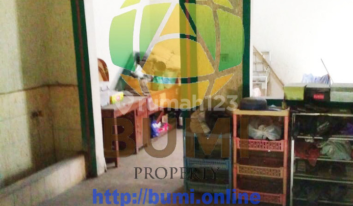 Rumah bagus siap huni pinggir jalan raya