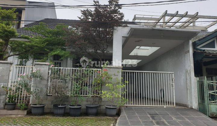 Rumah Nuansa Asri Siap Huni depan Taman di Jati Bening Estate, Bekasi 1