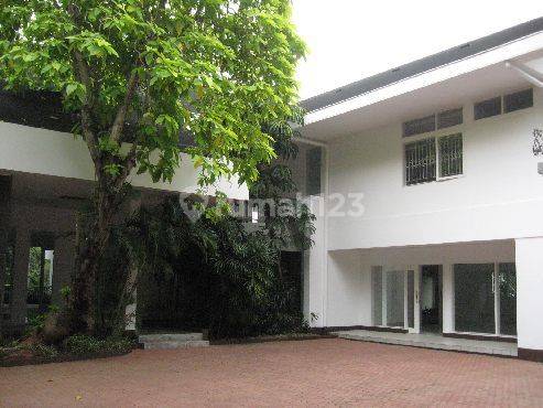 Rumah Cantik Jl. Kemang Utara, Jakarta Selatan ST-R348 1