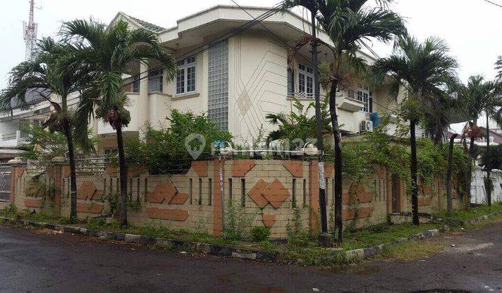 Rumah di Green Garden Jakarta Barat 1