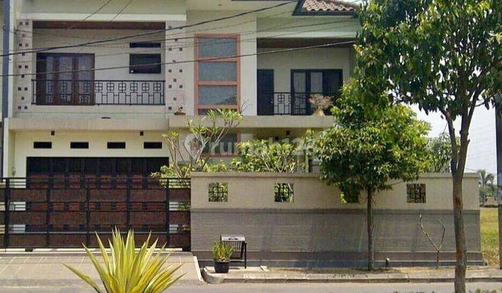 Rumah MEWAH Batununggal Bandung Taman Luas 1