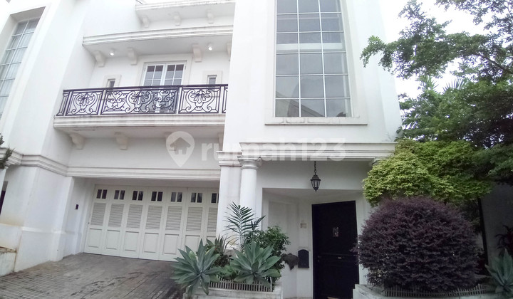 dekat St Mrt, Rumah Classic Modern dalam Kompleks - Cipete 2