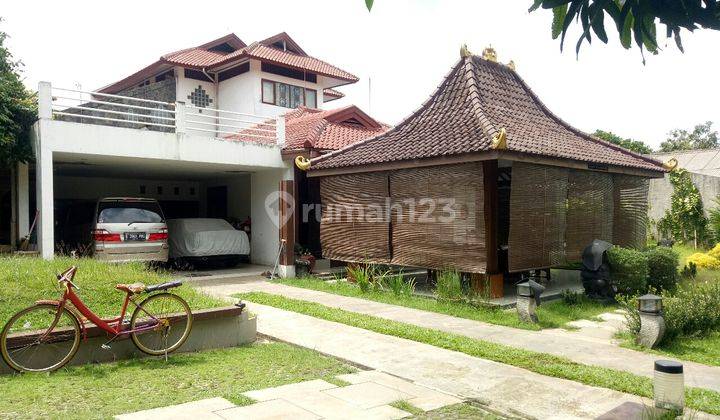 Rumah Cantik Dengan Halaman Luas Harga Menarik Kawasan Elite Jagakarsa 1