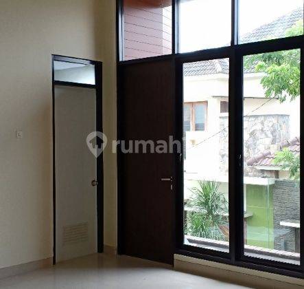 Rumah Baru furnished dekat Raya Kendangsari 2