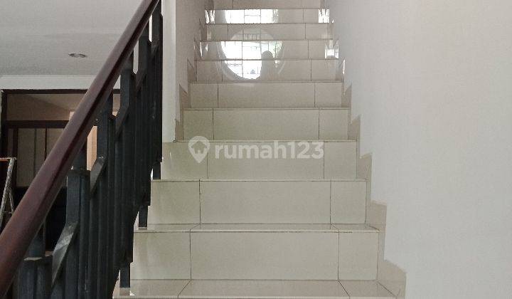 Rumah Green Lake City cluster East Asia ukuran 4x12 2