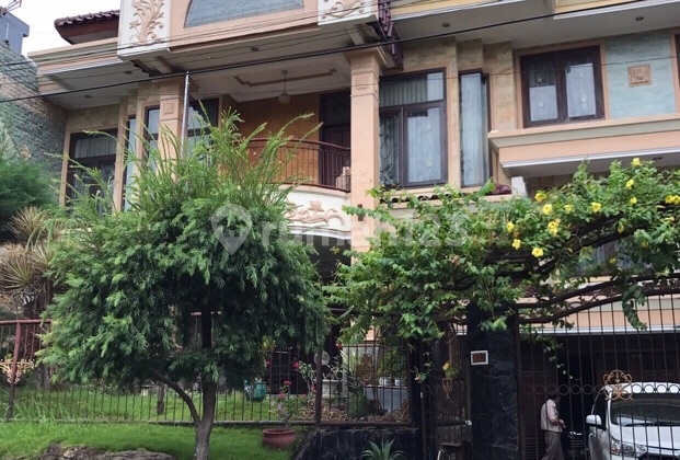 Rumah Mewah Split Level Galaxy Bumi Permai Surabaya Rumah Mewah Split Level Galaxy Bumi Permai Surabaya