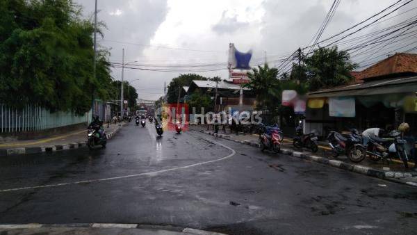 RUMAH JALAN BEKASI TIMUR AREA JATINEGARA JAKARTA TIMUR 2