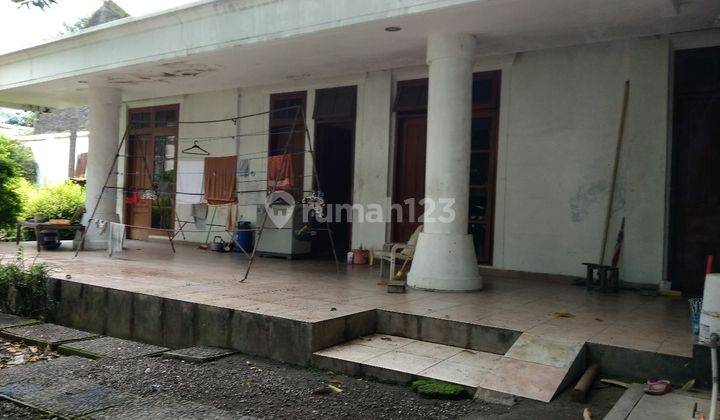 rumah mewah lahan luas megah di kartasura pinggir jalan 2