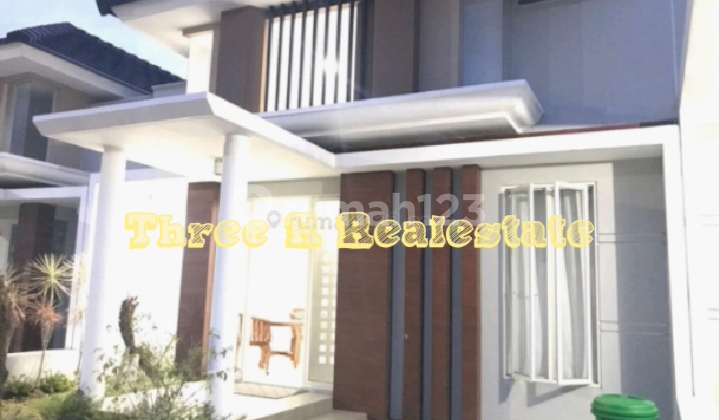 Beautiful minimalist house in North HDP area near UB at a sweet price.