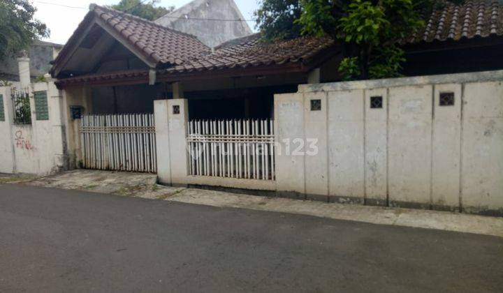 Rumah lama hitung tanah di Cempaka putih jakarta pusat 1