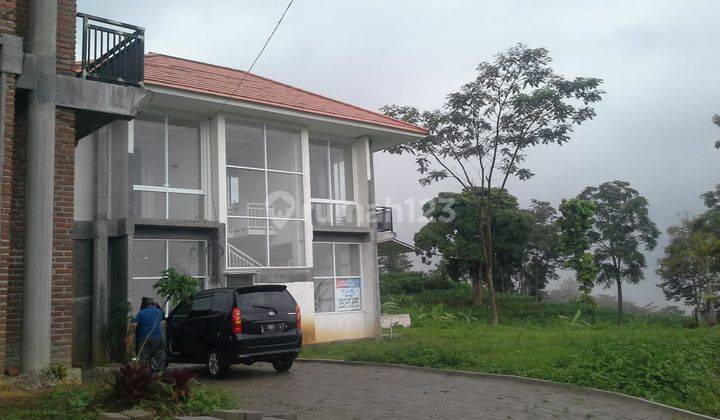 Villa Trawas, Lokasi Selangkah dengan Mount Paradise, Mojokerto 1