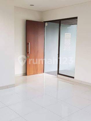  Rumah Unfurnished Bagus Sekali  di The Eminent, Prestigia, BSD, BSD 2