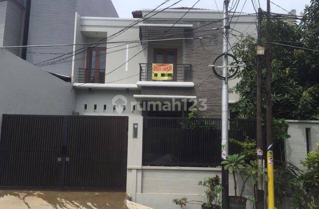 kan Rumah di kebayoran Baru 1