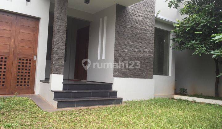 kan Rumah di kebayoran Baru 2