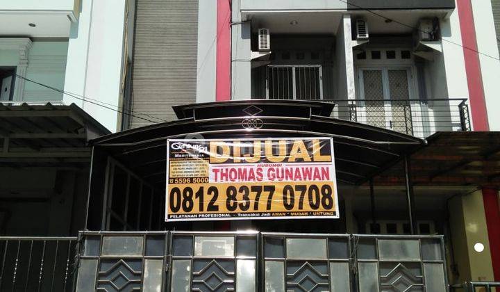 Rumah Pluit 70m Lokasi Bagus Depan Lapangan 1