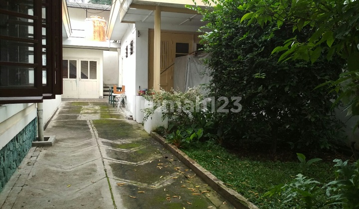 RUMAH KUNO BERSEJARAH SANGAT ISTIMEWA DITENGAH KOTA 2