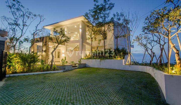 Luxurious Sea View Villa in Pecatu 2