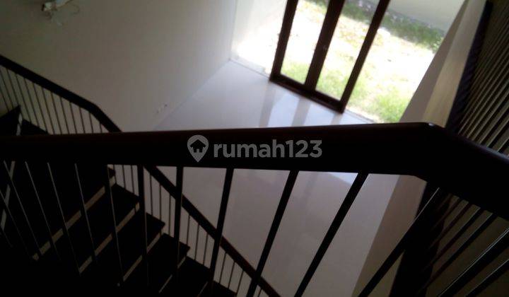 Rumah Mewah di Perumahan Elit Citra Sun Garden jl Solo 2