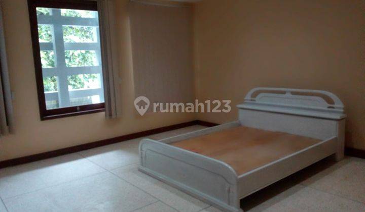 Rumah di Menteng, baru renovasi, sangat cocok utk OFFICE 2