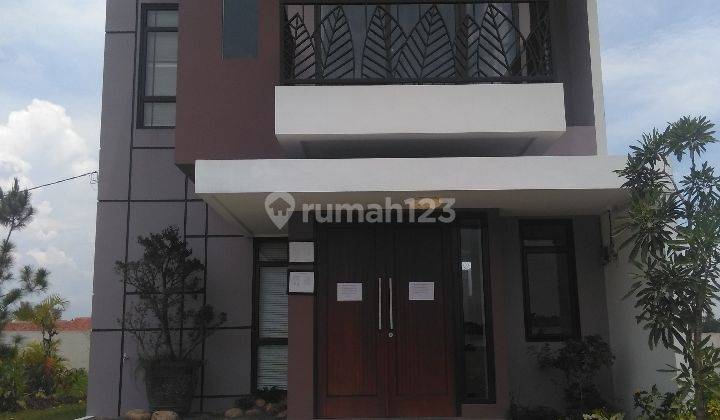 Rumah cantik lokasi bolevard lingkungan nyaman 1