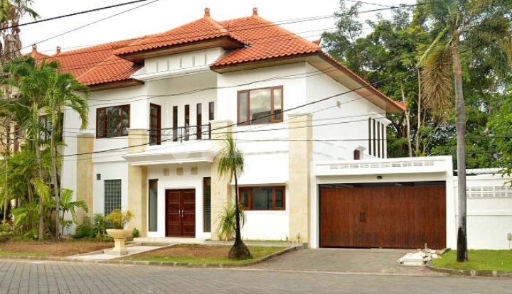 BEAUTY HOUSE IN SANUR AREA