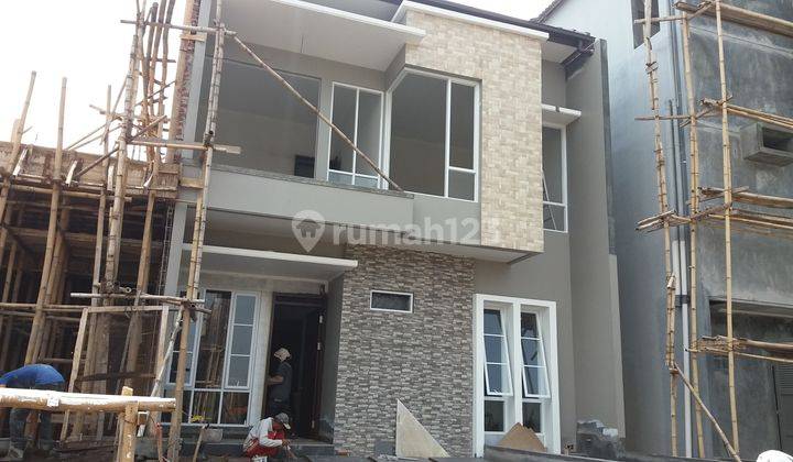 rumah cluster exclusive di komplek singgasana pradana 1