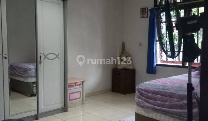 Rumah 2 lantai,lokasi ok dan Tenang ,Harga Nego di Cempaka Baru Jakarta Pusat 2