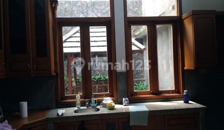 Rumah siap huni di komplek geger kalong 2