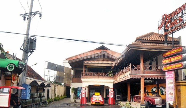 2-Story House with Freehold Certificate in Menganti, Surabaya