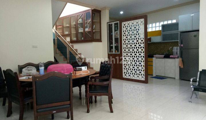 Harga Murah  Rumah 2 Lantai Pusat Kota Sayap Ramdhan  1