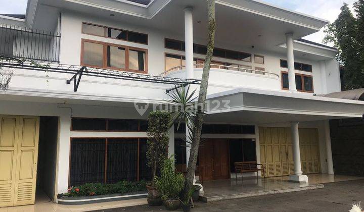 rumah lux siap huni lingkungan asri dan sejuk sayap jln ciumbuleuit, bandung utara 1