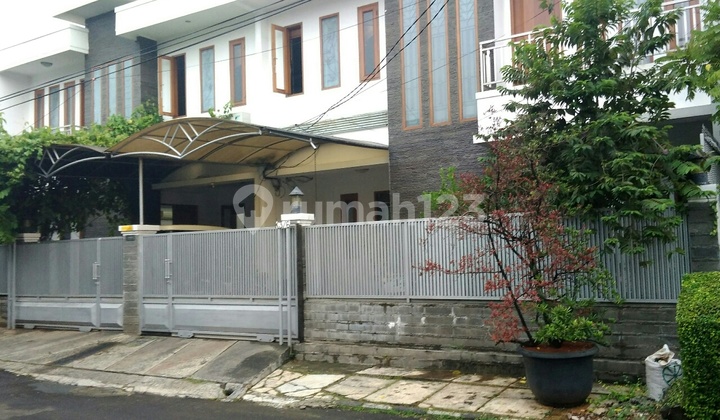 Rumah 2Lantai Bagus Bintaro Harga Menarik 1