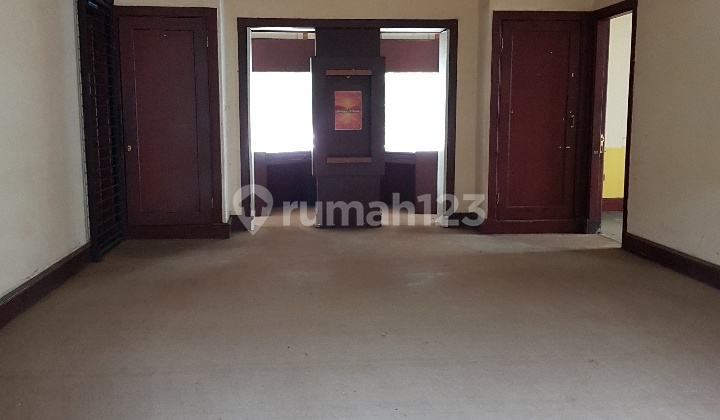Rumah di jl Diponegoro utk segala macam usaha 1