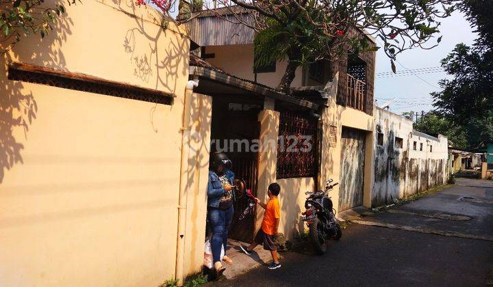 rumah second di tengah kota solo dekat  jalan slamet riyadi 1