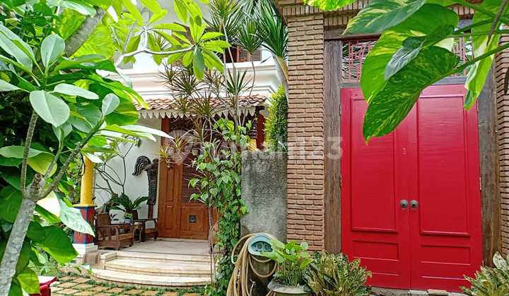Dijual rumah cantik artistik, Bagus di Virginia Lagoon BSD