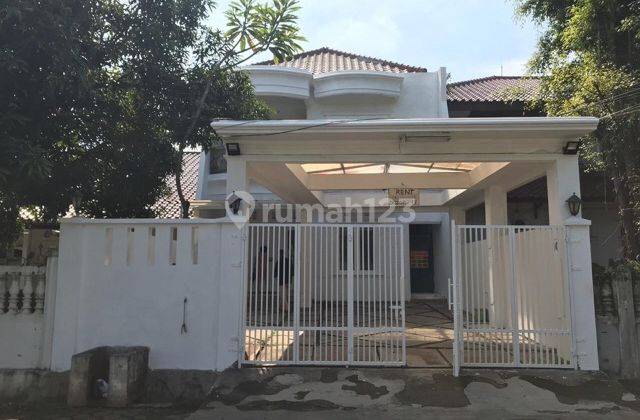 Rumah di daerah strategis Cilandak 1