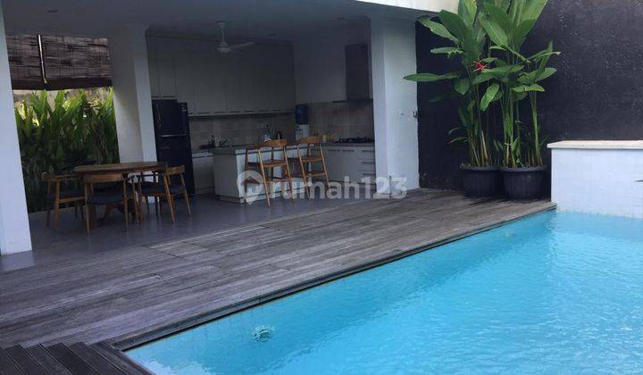 Villa Fully Furnished dengan 3 Kamar Tidur di Jl. Uluwatu, Jimbaran 2