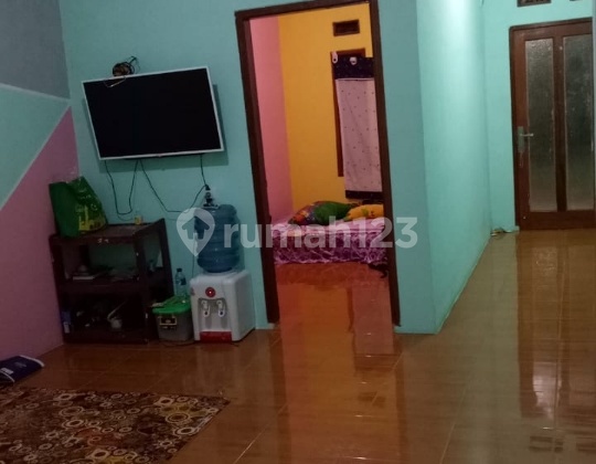 A comfortable and beautiful ready-to-occupy house in Ujungberung. 2