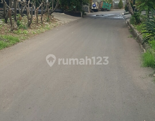 Rumah lama di Kebon Jeruk, hunian lingkungan nyaman 2