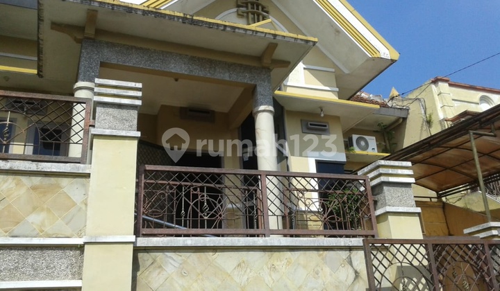 Rumah besar luas tanah 247m2 an ada sisa tanah luas di belakang 2