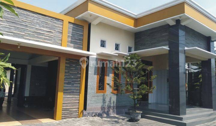 Rumah mewah tengah kota Solo 1