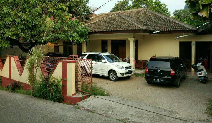 Rumah Lama terawat & hitung tanah  1