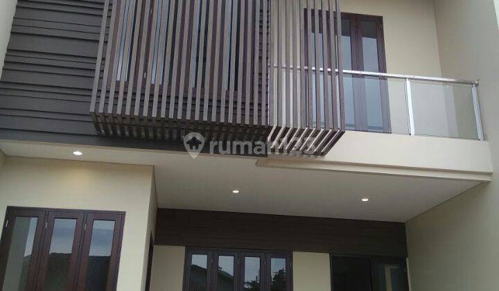 Rumah bagus  siap huni  di  Jakarta  Selatan 2