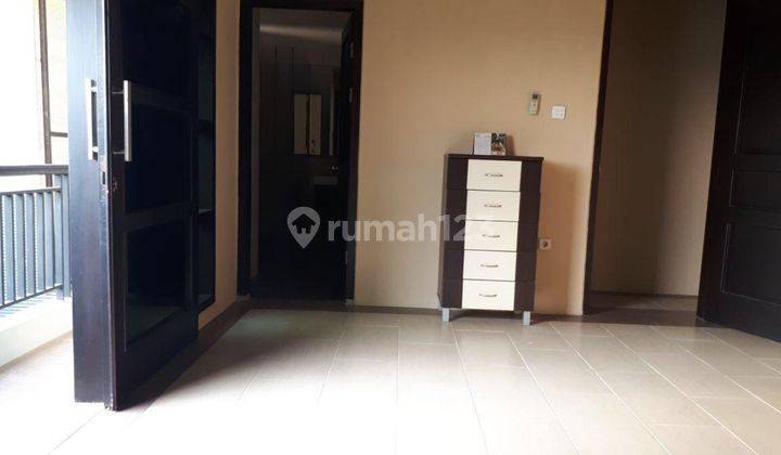 Rumah minimalis ada kolam renang di cluster elite gentan solo 2