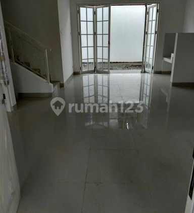 HOUSE FOR SALE WITH A GREAT VIEW BELOW MARKET PRICE